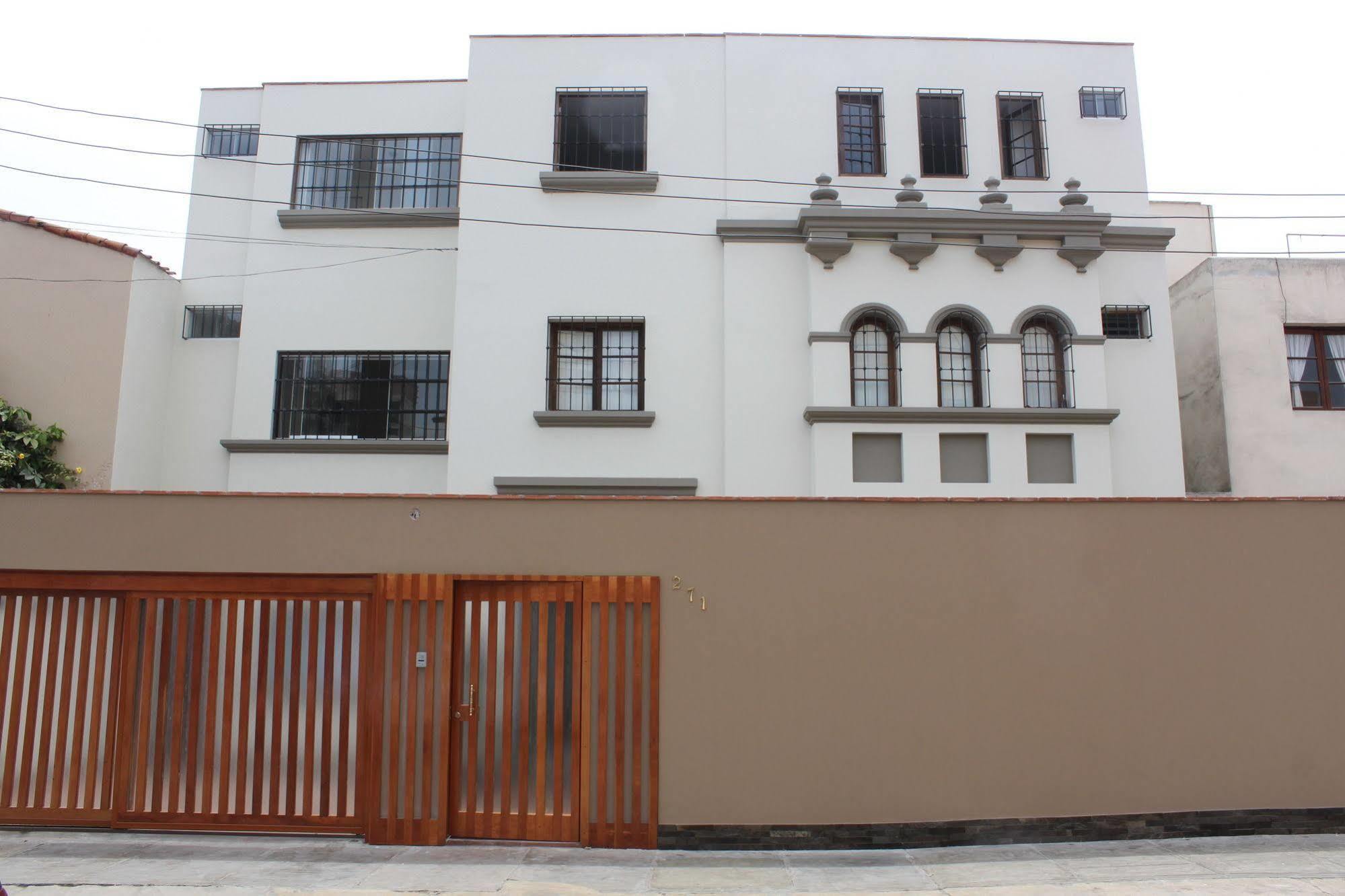 Bed & Breakfast - La Casa De Ceci Ліма Екстер'єр фото