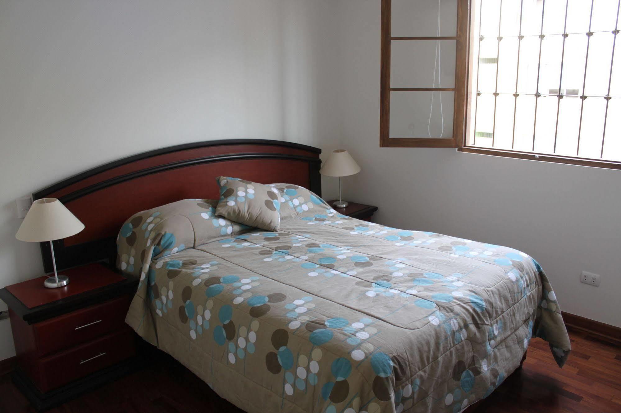 Bed & Breakfast - La Casa De Ceci Ліма Екстер'єр фото